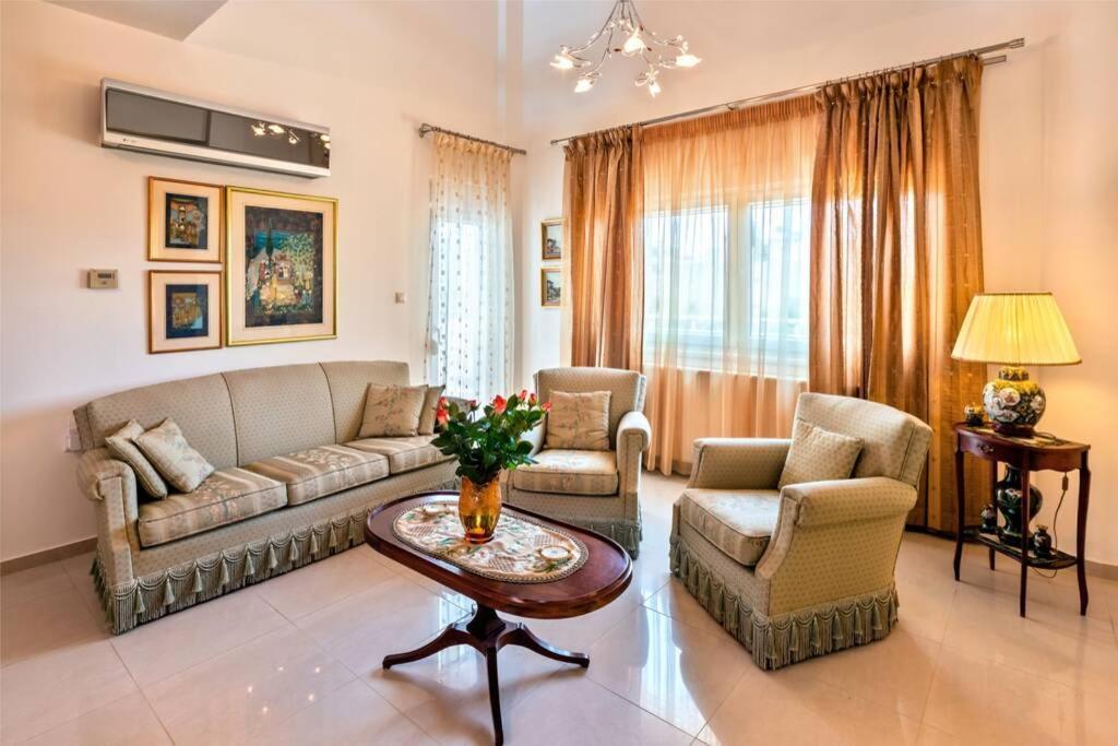 Art Antique Deluxe Villa Ierápetra エクステリア 写真